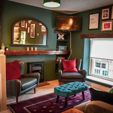 The Folly Holiday home