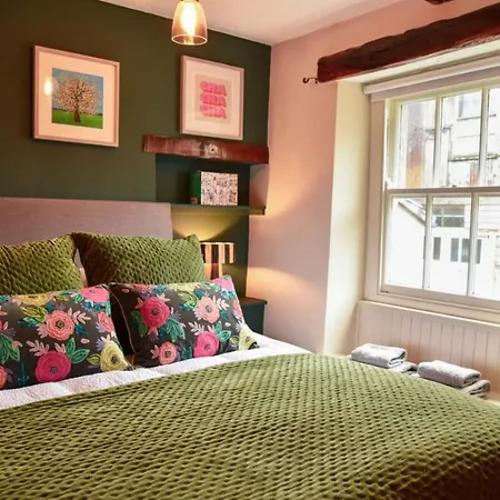 The Folly Holiday home *